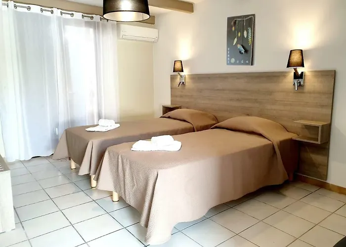 Olmuccio 4*